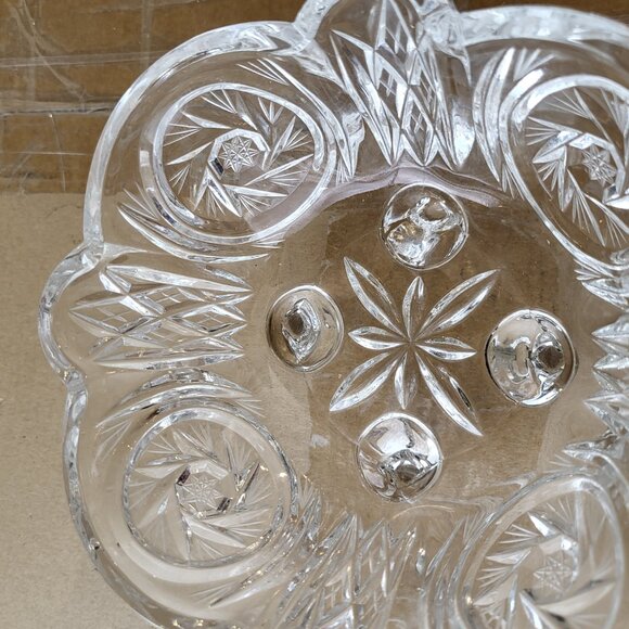 Vintage Cut Crystal Footed Bowl with Etched Star and Pinwheel Design GUC "BIN B" - Picture 7 of 9
